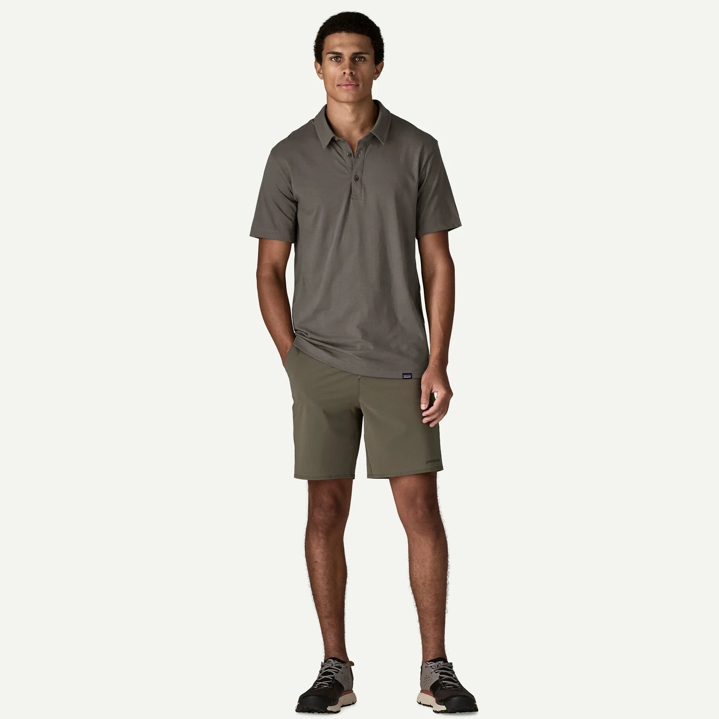 Men's Essential Polo Shirt - US 8425