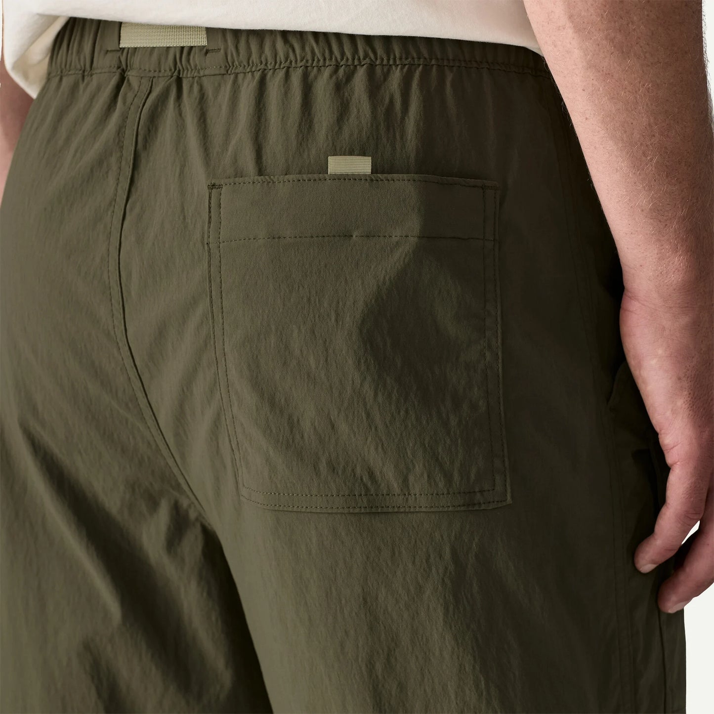 Men's Outdoor Everyday Shorts - 6" - US 4047