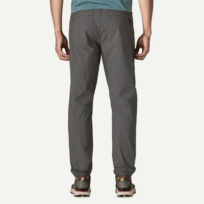 Men's Quandary Joggers - US 1466