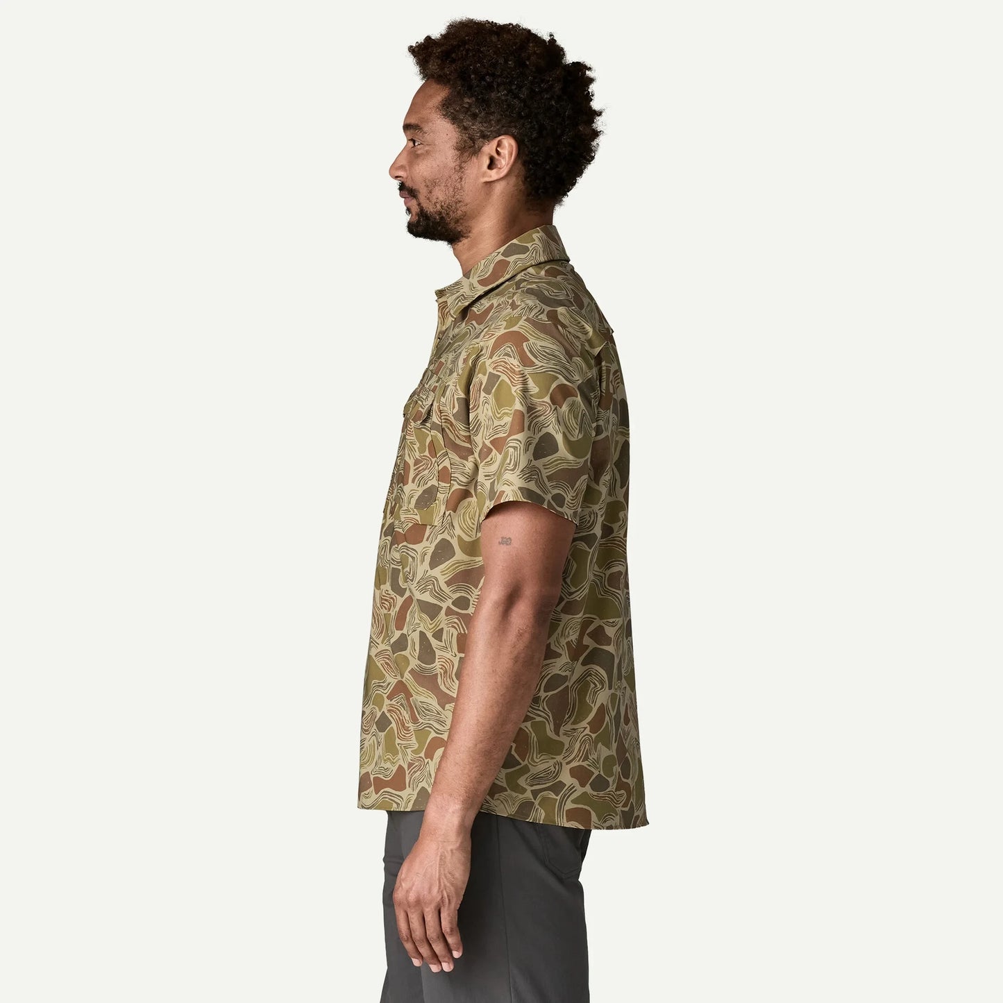 Men's Short-Sleeved Self-Guided Sun Shirt - US 8925