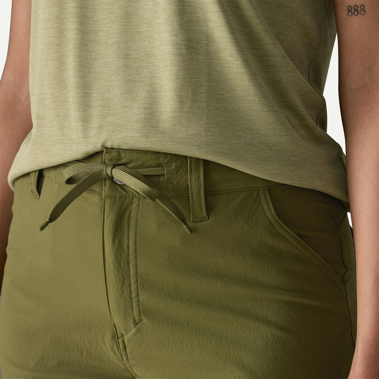 Women's Quandary Shorts - 5" - US 8688