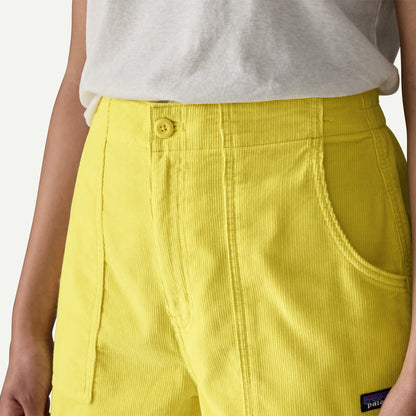 Women's Retro Cord Shorts - US 3922