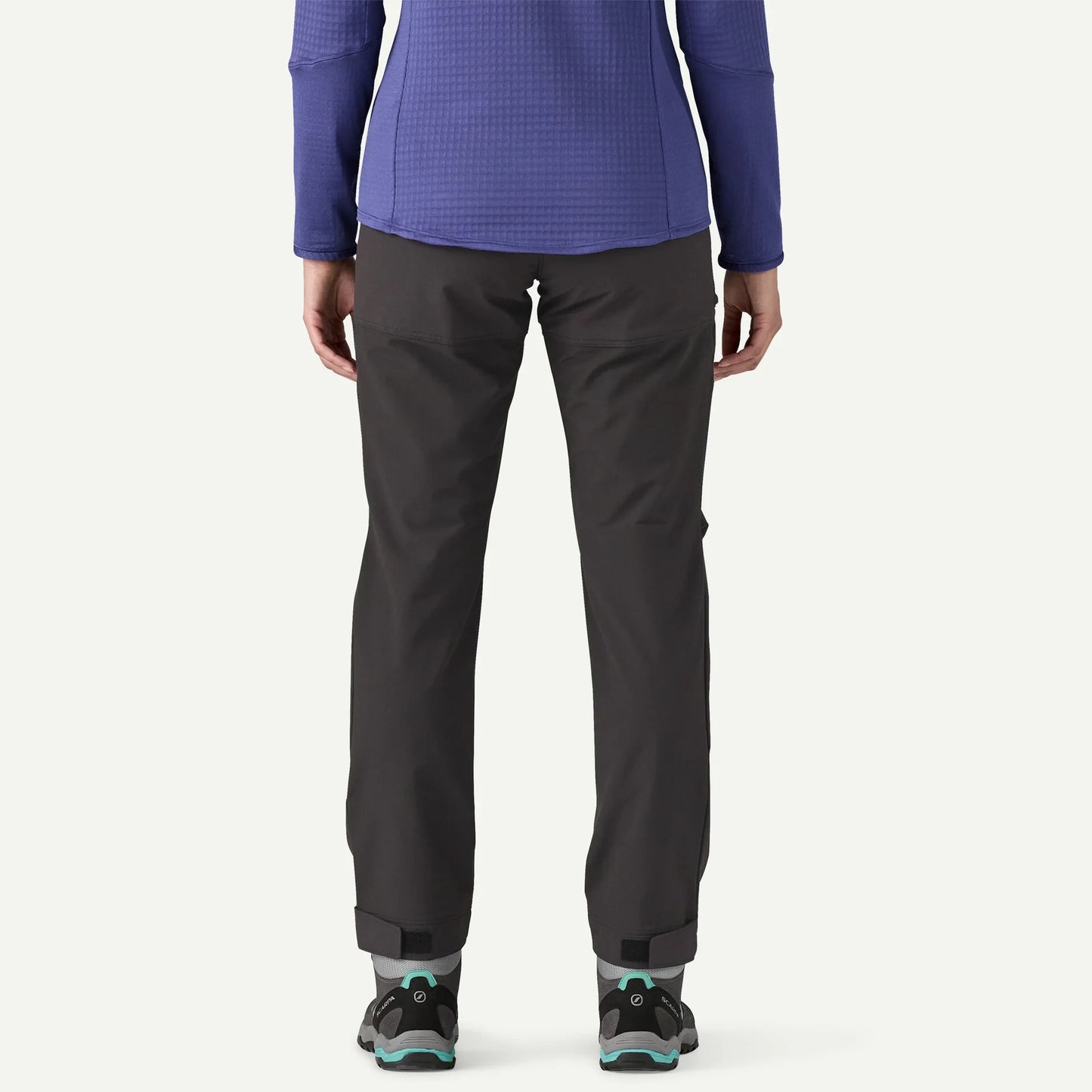 Women's Terravia Peak Pants - Short - US 0340