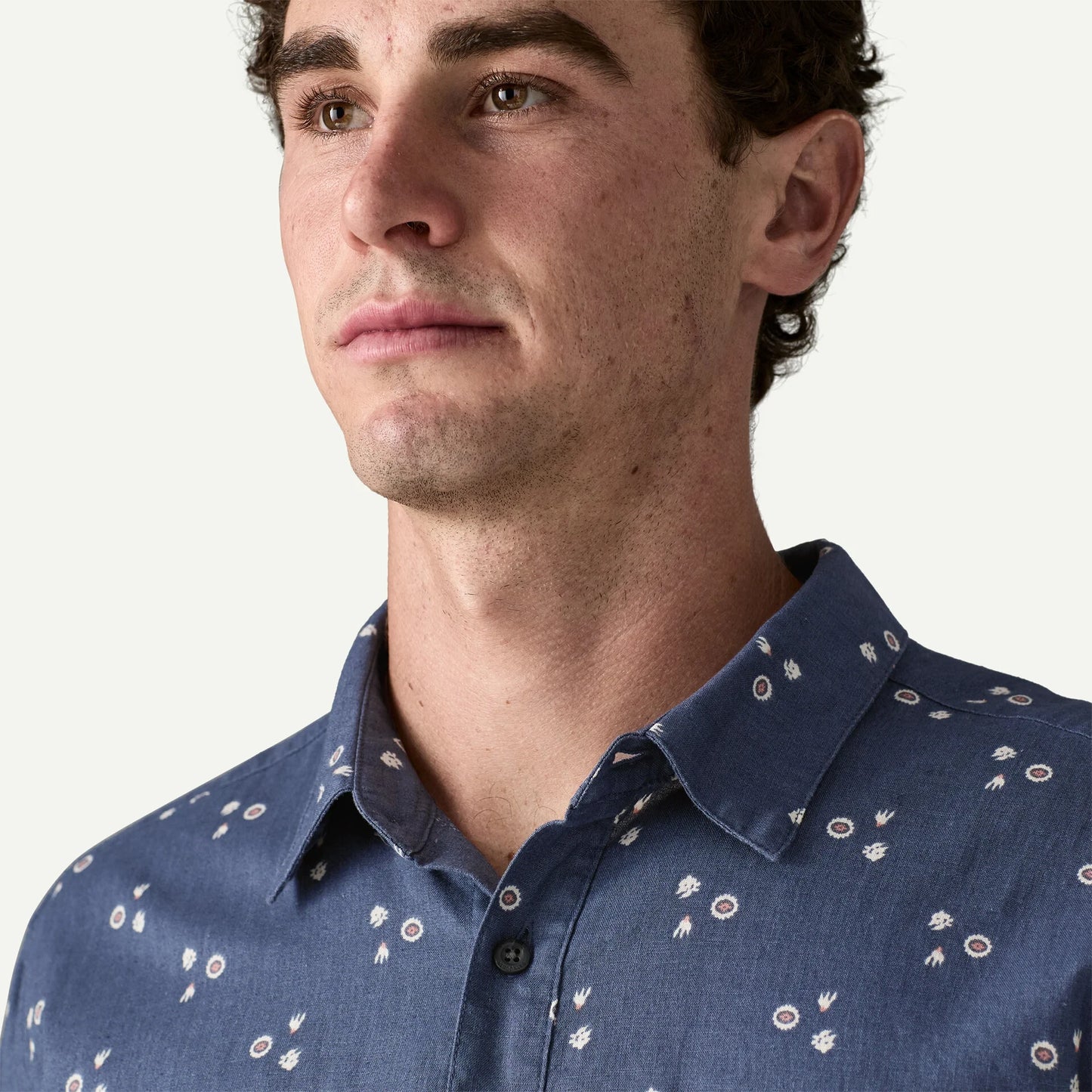 Men's Back Step Shirt - US 3818