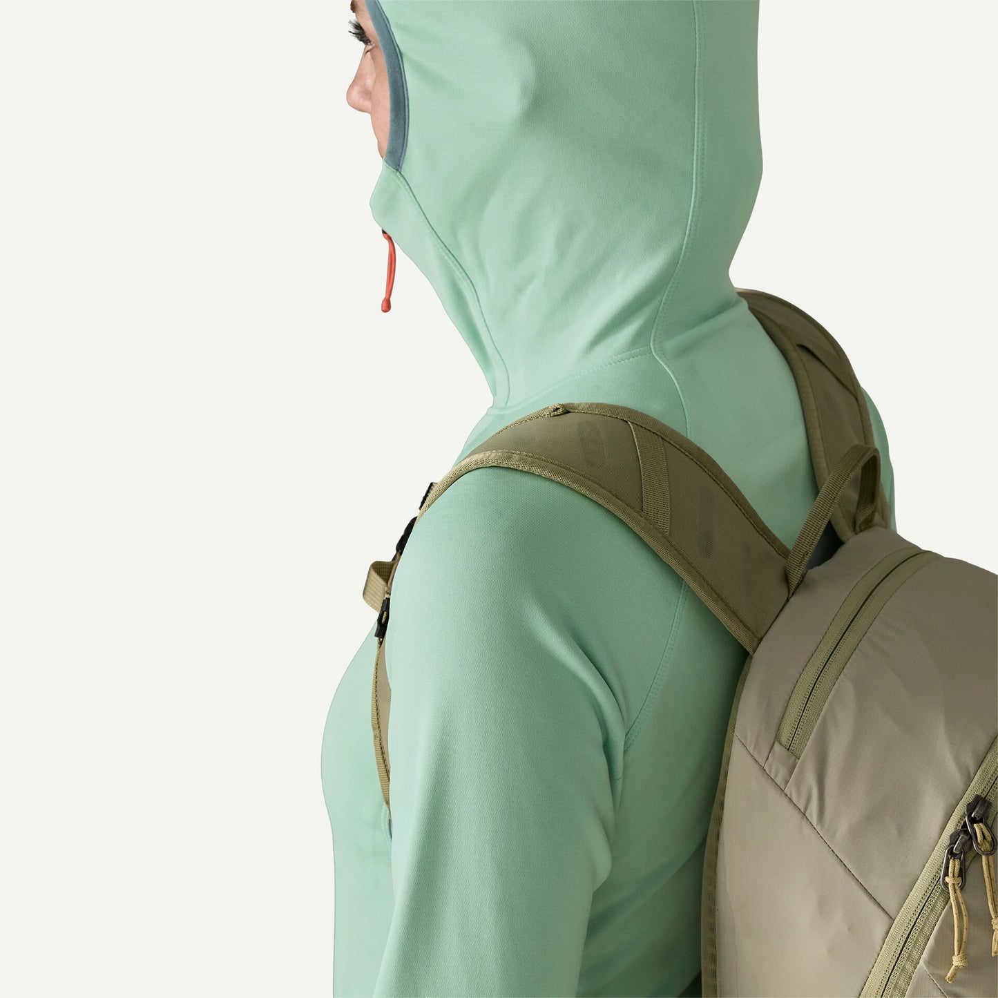 Women's R1® Ultralight Hoody - US 3567